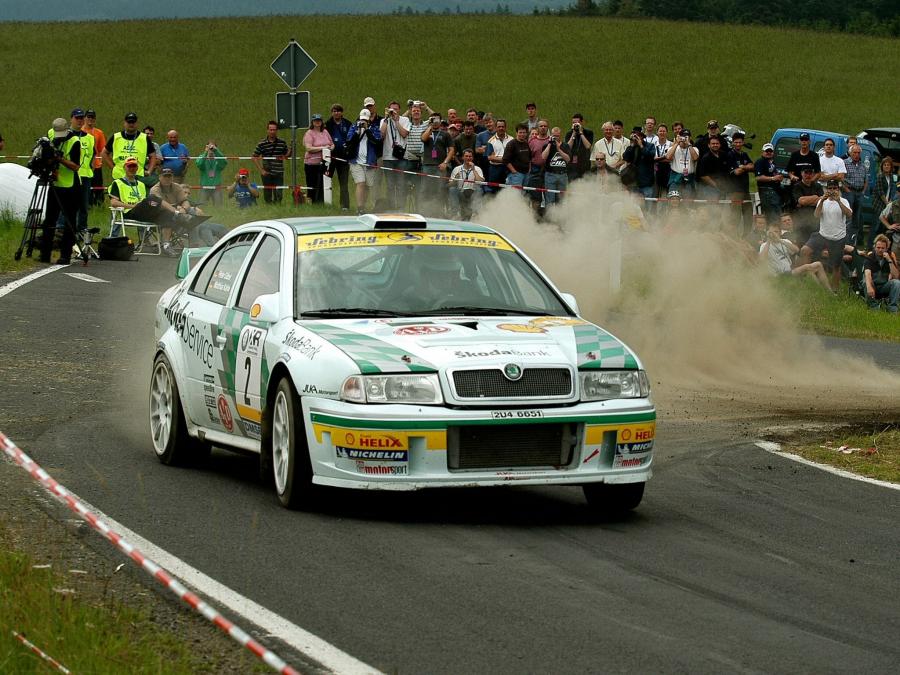  Skoda Octavia WRC 2002 года  (фото 4 из 15)